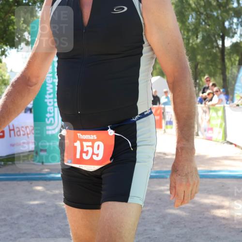 07.09.2025 - 19. Norderstedt Triathlon Zöllner http://msf.ph/oto/8787049 07.09.2025 13:30:04 Ziel 159, 1345, 1391 meine-sportfotos.de