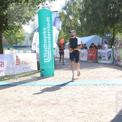 07.09.2025 - 19. Norderstedt Triathlon Zöllner http://msf.ph/oto/8787050 07.09.2025 15:47:57 Ziel 364, 960 meine-sportfotos.de