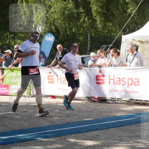 07.09.2025 - 19. Norderstedt Triathlon Zöllner http://msf.ph/oto/8787052 07.09.2025 13:14:22 Ziel 139, 302, 780, 827, 1277, 1293, 1398 meine-sportfotos.de