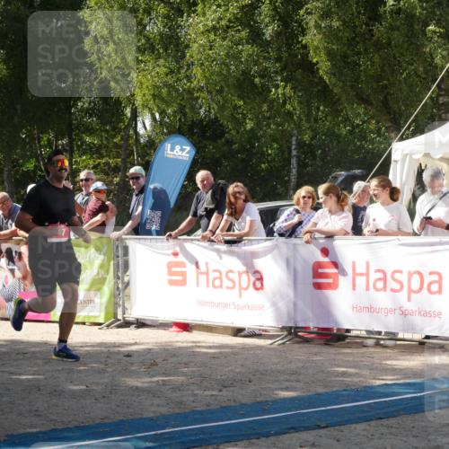 07.09.2025 - 19. Norderstedt Triathlon Zöllner http://msf.ph/oto/8787060 07.09.2025 13:14:49 Ziel 189, 717 meine-sportfotos.de