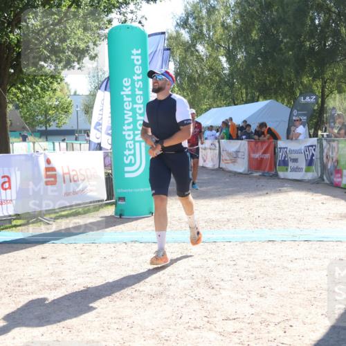 07.09.2025 - 19. Norderstedt Triathlon Zöllner http://msf.ph/oto/8787061 07.09.2025 15:47:58 Ziel 364, 960 meine-sportfotos.de