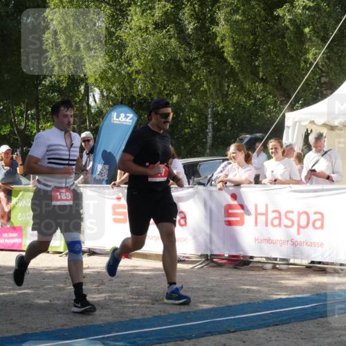 07.09.2025 - 19. Norderstedt Triathlon Zöllner http://msf.ph/oto/8787067 07.09.2025 13:14:50 Ziel 189, 717 meine-sportfotos.de