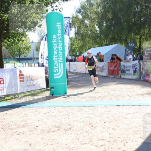 07.09.2025 - 19. Norderstedt Triathlon Zöllner http://msf.ph/oto/8787076 07.09.2025 15:48:48 Ziel 970 meine-sportfotos.de
