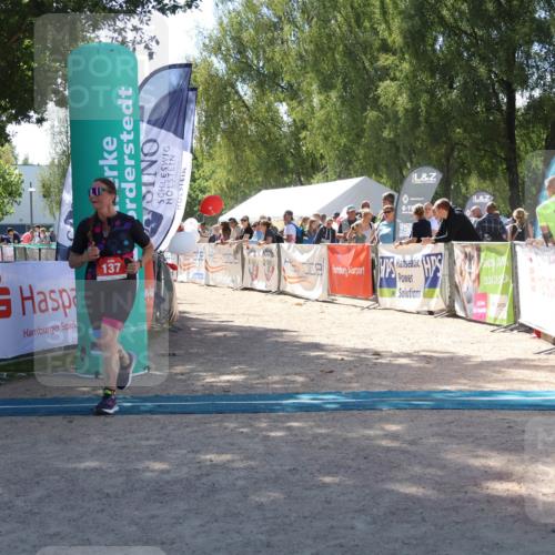 07.09.2025 - 19. Norderstedt Triathlon Zöllner http://msf.ph/oto/8787077 07.09.2025 13:30:50 Ziel 137 meine-sportfotos.de