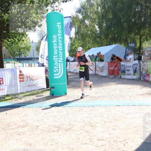 07.09.2025 - 19. Norderstedt Triathlon Zöllner http://msf.ph/oto/8787083 07.09.2025 15:48:49 Ziel 970 meine-sportfotos.de