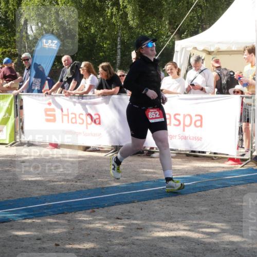 07.09.2025 - 19. Norderstedt Triathlon Zöllner http://msf.ph/oto/8787085 07.09.2025 13:15:09 Ziel 852 meine-sportfotos.de