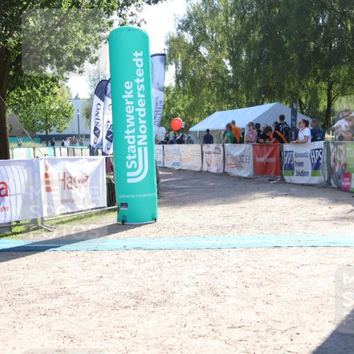 07.09.2025 - 19. Norderstedt Triathlon Zöllner http://msf.ph/oto/8787099 07.09.2025 15:49:24 Ziel  meine-sportfotos.de