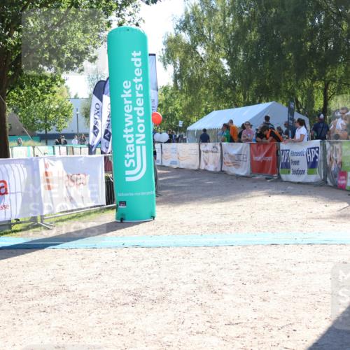 07.09.2025 - 19. Norderstedt Triathlon Zöllner http://msf.ph/oto/8787116 07.09.2025 15:49:25 Ziel 1012 meine-sportfotos.de