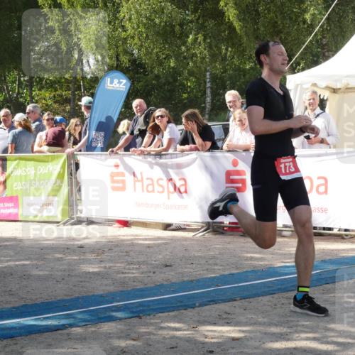 07.09.2025 - 19. Norderstedt Triathlon Zöllner http://msf.ph/oto/8787126 07.09.2025 13:15:34 Ziel 173, 308 meine-sportfotos.de