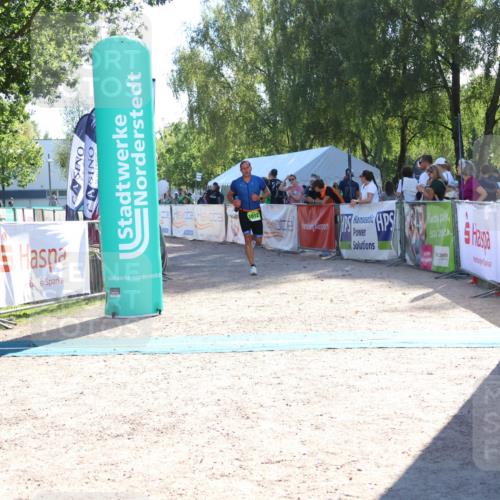 07.09.2025 - 19. Norderstedt Triathlon Zöllner http://msf.ph/oto/8787128 07.09.2025 15:49:28 Ziel 1012 meine-sportfotos.de