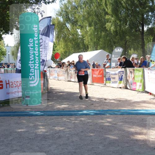 07.09.2025 - 19. Norderstedt Triathlon Zöllner http://msf.ph/oto/8787138 07.09.2025 13:31:06 Ziel 217 meine-sportfotos.de