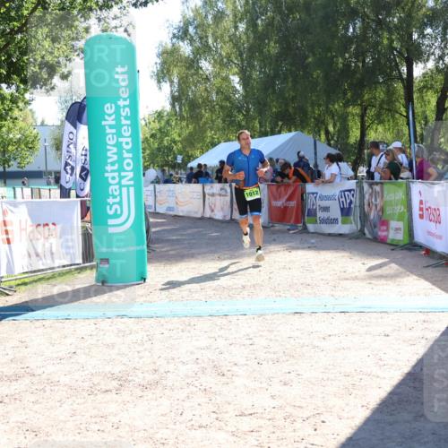 07.09.2025 - 19. Norderstedt Triathlon Zöllner http://msf.ph/oto/8787143 07.09.2025 15:49:29 Ziel 1012 meine-sportfotos.de