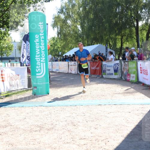 07.09.2025 - 19. Norderstedt Triathlon Zöllner http://msf.ph/oto/8787153 07.09.2025 15:49:29 Ziel 1012 meine-sportfotos.de