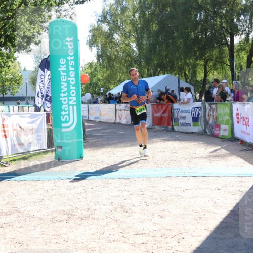 07.09.2025 - 19. Norderstedt Triathlon Zöllner http://msf.ph/oto/8787158 07.09.2025 15:49:29 Ziel 1012 meine-sportfotos.de