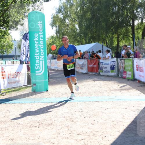 07.09.2025 - 19. Norderstedt Triathlon Zöllner http://msf.ph/oto/8787166 07.09.2025 15:49:30 Ziel 1012 meine-sportfotos.de