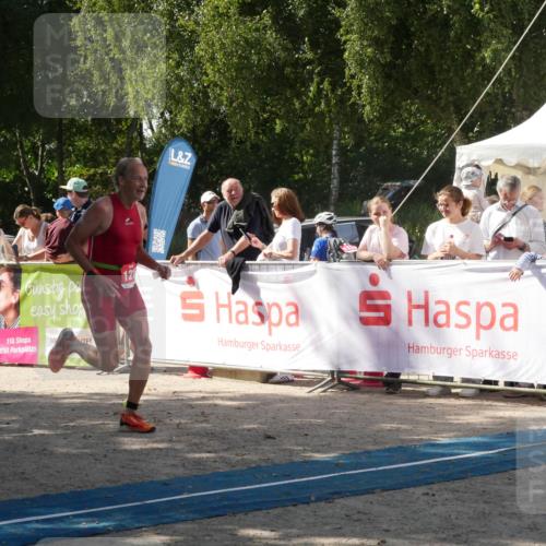 07.09.2025 - 19. Norderstedt Triathlon Zöllner http://msf.ph/oto/8787194 07.09.2025 13:18:22 Ziel 1216 meine-sportfotos.de