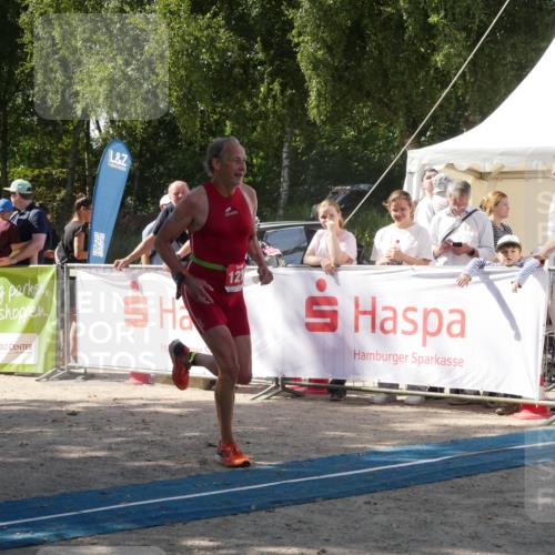 07.09.2025 - 19. Norderstedt Triathlon Zöllner http://msf.ph/oto/8787196 07.09.2025 13:18:22 Ziel 1216 meine-sportfotos.de