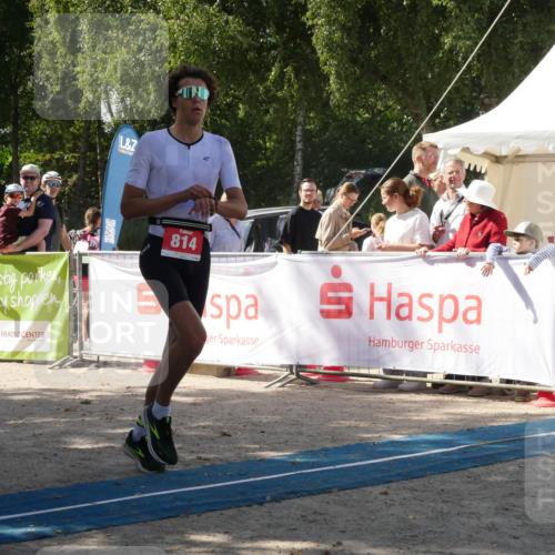 07.09.2025 - 19. Norderstedt Triathlon Zöllner http://msf.ph/oto/8787217 07.09.2025 13:18:57 Ziel 814 meine-sportfotos.de