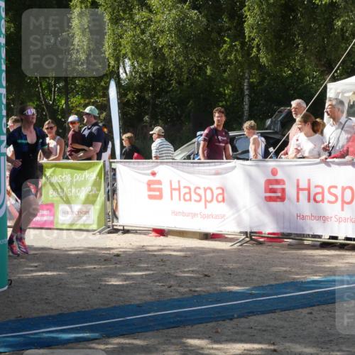 07.09.2025 - 19. Norderstedt Triathlon Zöllner http://msf.ph/oto/8787237 07.09.2025 13:19:29 Ziel 187, 283, 757 meine-sportfotos.de