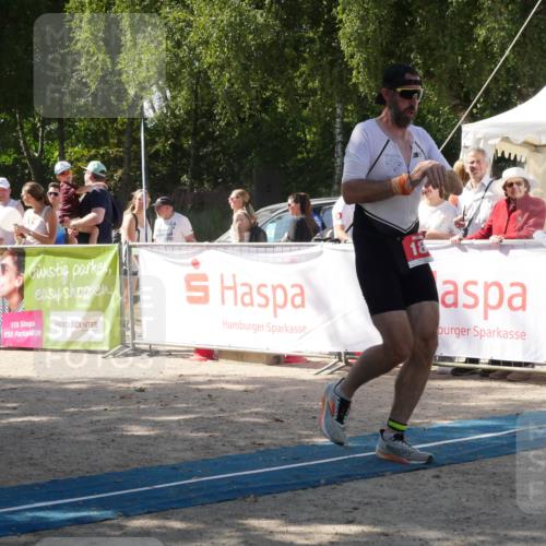 07.09.2025 - 19. Norderstedt Triathlon Zöllner http://msf.ph/oto/8787254 07.09.2025 13:19:33 Ziel 187, 283, 757 meine-sportfotos.de