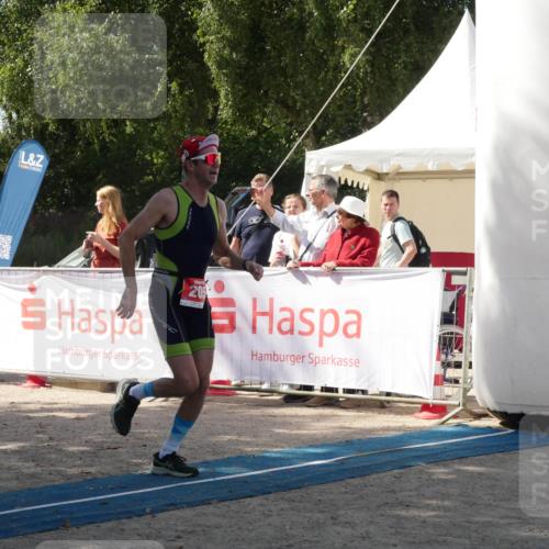 07.09.2025 - 19. Norderstedt Triathlon Zöllner http://msf.ph/oto/8787277 07.09.2025 13:20:24 Ziel 205 meine-sportfotos.de