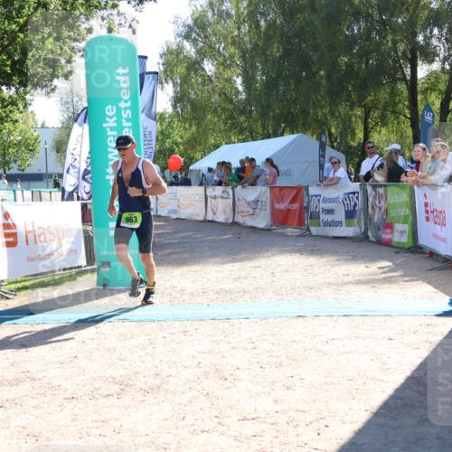 07.09.2025 - 19. Norderstedt Triathlon Zöllner http://msf.ph/oto/8787289 07.09.2025 15:51:51 Ziel 963 meine-sportfotos.de