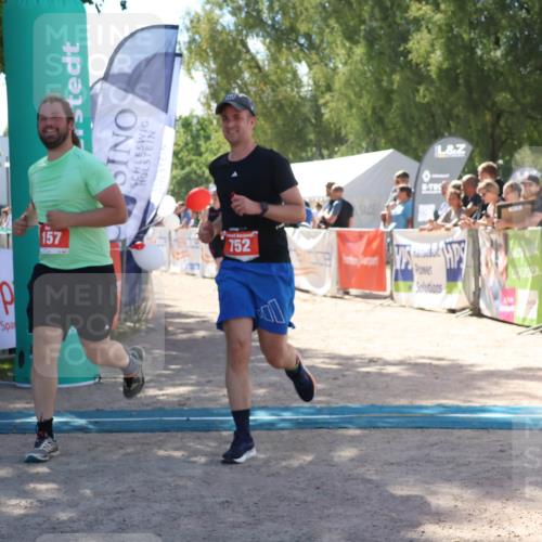 07.09.2025 - 19. Norderstedt Triathlon Zöllner http://msf.ph/oto/8787293 07.09.2025 13:33:33 Ziel 157, 307, 752 meine-sportfotos.de