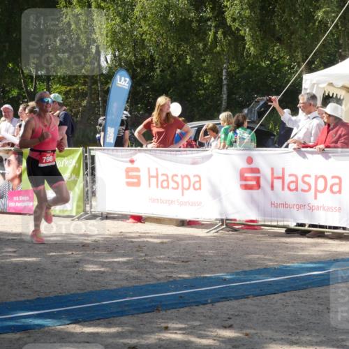 07.09.2025 - 19. Norderstedt Triathlon Zöllner http://msf.ph/oto/8787299 07.09.2025 13:20:35 Ziel 781, 798, 808, 1397 meine-sportfotos.de