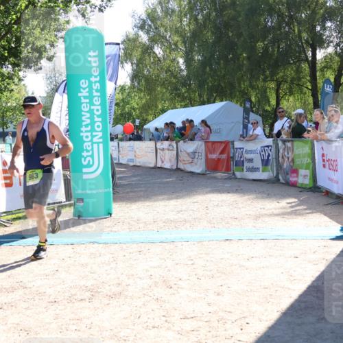 07.09.2025 - 19. Norderstedt Triathlon Zöllner http://msf.ph/oto/8787301 07.09.2025 15:51:51 Ziel 963 meine-sportfotos.de
