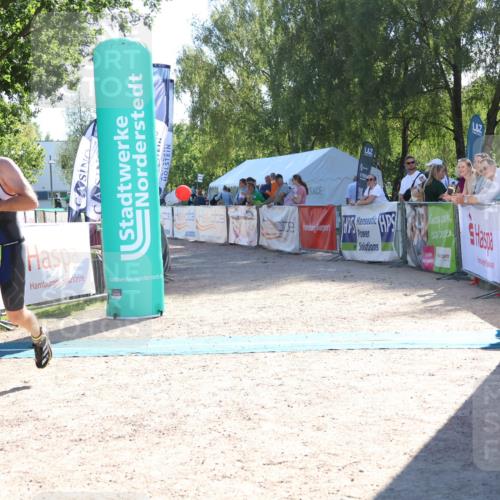 07.09.2025 - 19. Norderstedt Triathlon Zöllner http://msf.ph/oto/8787306 07.09.2025 15:51:52 Ziel 963 meine-sportfotos.de