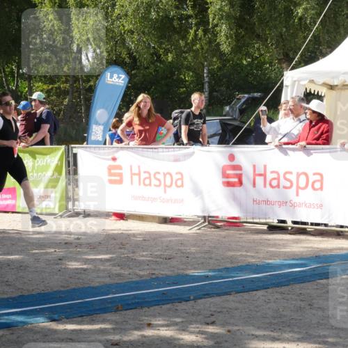 07.09.2025 - 19. Norderstedt Triathlon Zöllner http://msf.ph/oto/8787308 07.09.2025 13:20:37 Ziel 781, 798, 808, 1397 meine-sportfotos.de