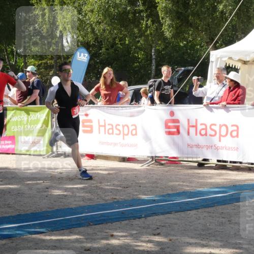 07.09.2025 - 19. Norderstedt Triathlon Zöllner http://msf.ph/oto/8787311 07.09.2025 13:20:37 Ziel 781, 798, 808, 1397 meine-sportfotos.de
