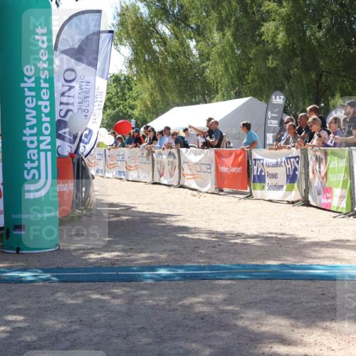 07.09.2025 - 19. Norderstedt Triathlon Zöllner http://msf.ph/oto/8787336 07.09.2025 13:33:42 Ziel 307, 1221 meine-sportfotos.de