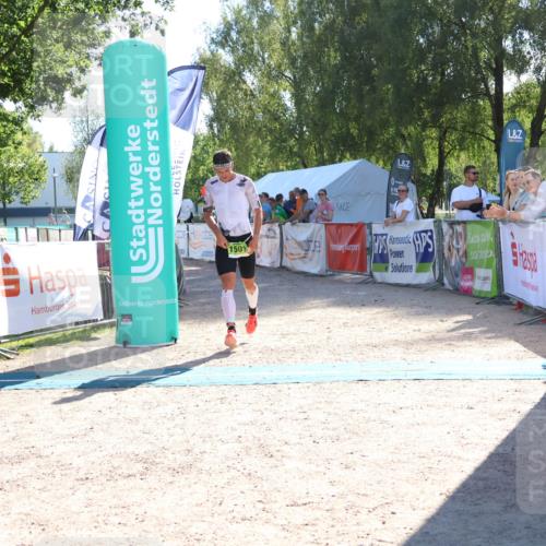 07.09.2025 - 19. Norderstedt Triathlon Zöllner http://msf.ph/oto/8787342 07.09.2025 15:52:13 Ziel 1501 meine-sportfotos.de