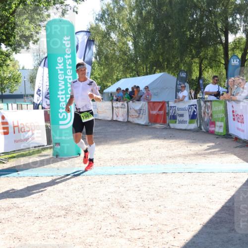 07.09.2025 - 19. Norderstedt Triathlon Zöllner http://msf.ph/oto/8787348 07.09.2025 15:52:14 Ziel 1501 meine-sportfotos.de