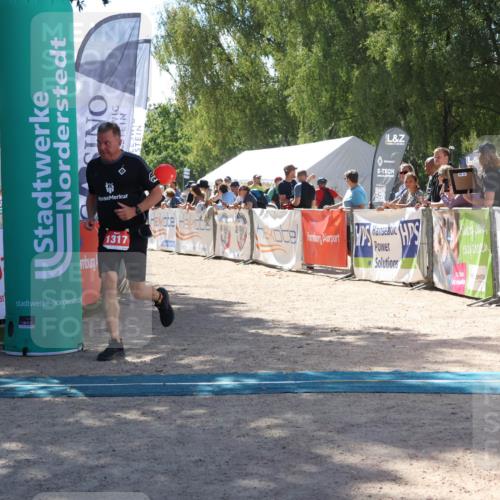 07.09.2025 - 19. Norderstedt Triathlon Zöllner http://msf.ph/oto/8787352 07.09.2025 13:33:59 Ziel 1317 meine-sportfotos.de