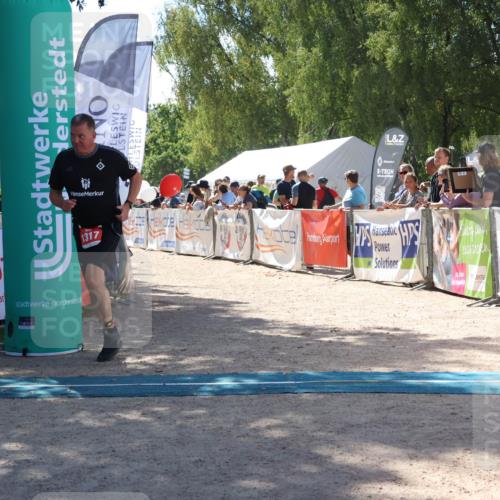 07.09.2025 - 19. Norderstedt Triathlon Zöllner http://msf.ph/oto/8787356 07.09.2025 13:33:59 Ziel 1317 meine-sportfotos.de