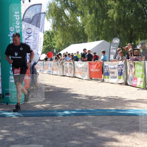 07.09.2025 - 19. Norderstedt Triathlon Zöllner http://msf.ph/oto/8787359 07.09.2025 13:33:59 Ziel 1317 meine-sportfotos.de