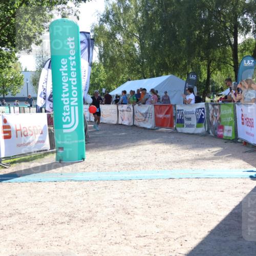07.09.2025 - 19. Norderstedt Triathlon Zöllner http://msf.ph/oto/8787362 07.09.2025 15:52:54 Ziel 411 meine-sportfotos.de