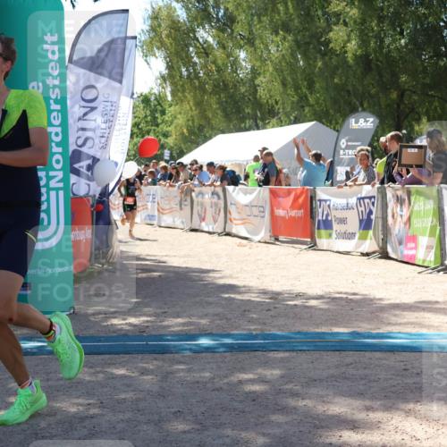 07.09.2025 - 19. Norderstedt Triathlon Zöllner http://msf.ph/oto/8787398 07.09.2025 13:34:07 Ziel 275, 707 meine-sportfotos.de