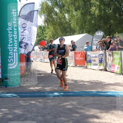 07.09.2025 - 19. Norderstedt Triathlon Zöllner http://msf.ph/oto/8787413 07.09.2025 13:34:10 Ziel 275, 707, 1214 meine-sportfotos.de