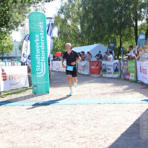 07.09.2025 - 19. Norderstedt Triathlon Zöllner http://msf.ph/oto/8787425 07.09.2025 15:52:58 Ziel 411, 1478 meine-sportfotos.de