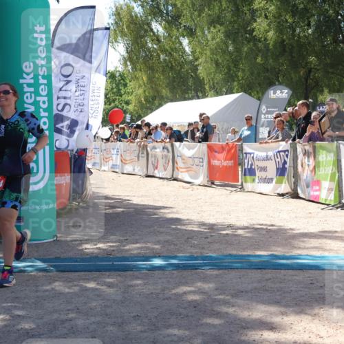 07.09.2025 - 19. Norderstedt Triathlon Zöllner http://msf.ph/oto/8787436 07.09.2025 13:34:13 Ziel 707, 1214 meine-sportfotos.de