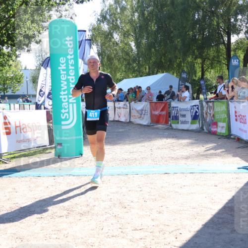 07.09.2025 - 19. Norderstedt Triathlon Zöllner http://msf.ph/oto/8787437 07.09.2025 15:52:59 Ziel 411, 1478 meine-sportfotos.de