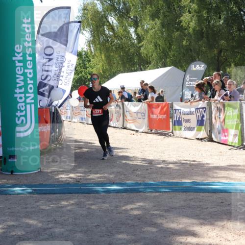07.09.2025 - 19. Norderstedt Triathlon Zöllner http://msf.ph/oto/8787448 07.09.2025 13:34:25 Ziel 1321 meine-sportfotos.de