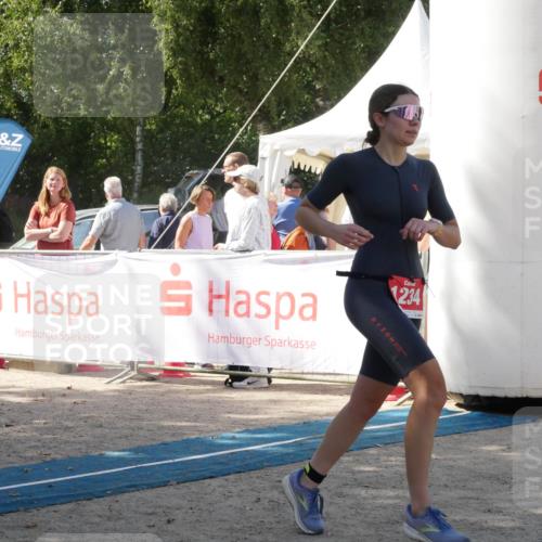 07.09.2025 - 19. Norderstedt Triathlon Zöllner http://msf.ph/oto/8787460 07.09.2025 13:24:09 Ziel 174, 1234 meine-sportfotos.de