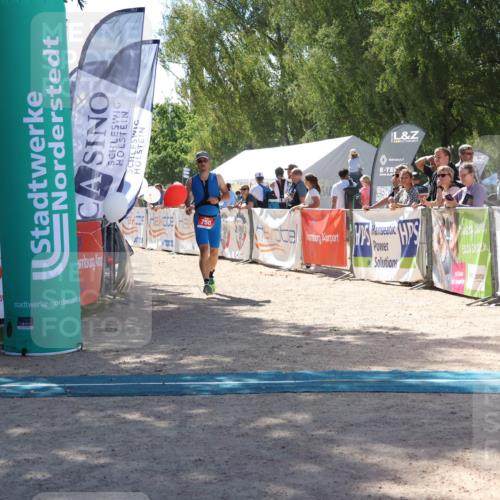 07.09.2025 - 19. Norderstedt Triathlon Zöllner http://msf.ph/oto/8787462 07.09.2025 13:34:36 Ziel 750 meine-sportfotos.de