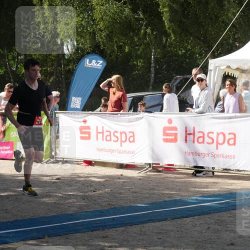 07.09.2025 - 19. Norderstedt Triathlon Zöllner http://msf.ph/oto/8787464 07.09.2025 13:24:20 Ziel  meine-sportfotos.de