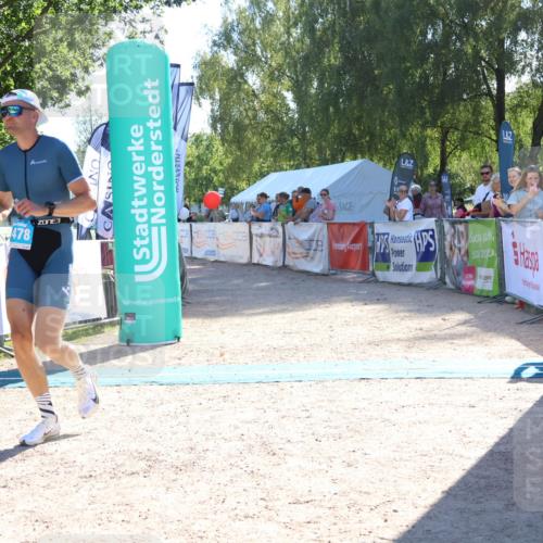 07.09.2025 - 19. Norderstedt Triathlon Zöllner http://msf.ph/oto/8787476 07.09.2025 15:53:03 Ziel 411, 1478 meine-sportfotos.de