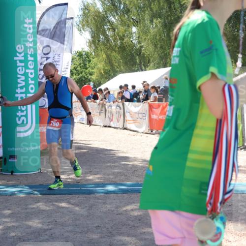07.09.2025 - 19. Norderstedt Triathlon Zöllner http://msf.ph/oto/8787491 07.09.2025 13:34:39 Ziel 750 meine-sportfotos.de